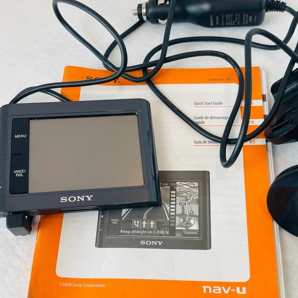 Sony Nav U NV-U44 Portable GPS Satellite Navigation System w Car Charger Mount